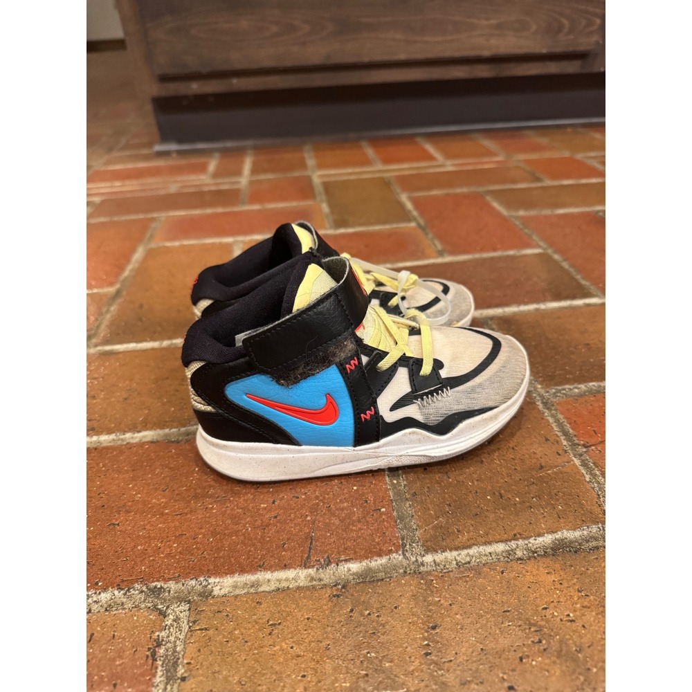 Nike Kyrie Flytrap Kids Toddler Basketball Shoes Size 9C Black Red Blue